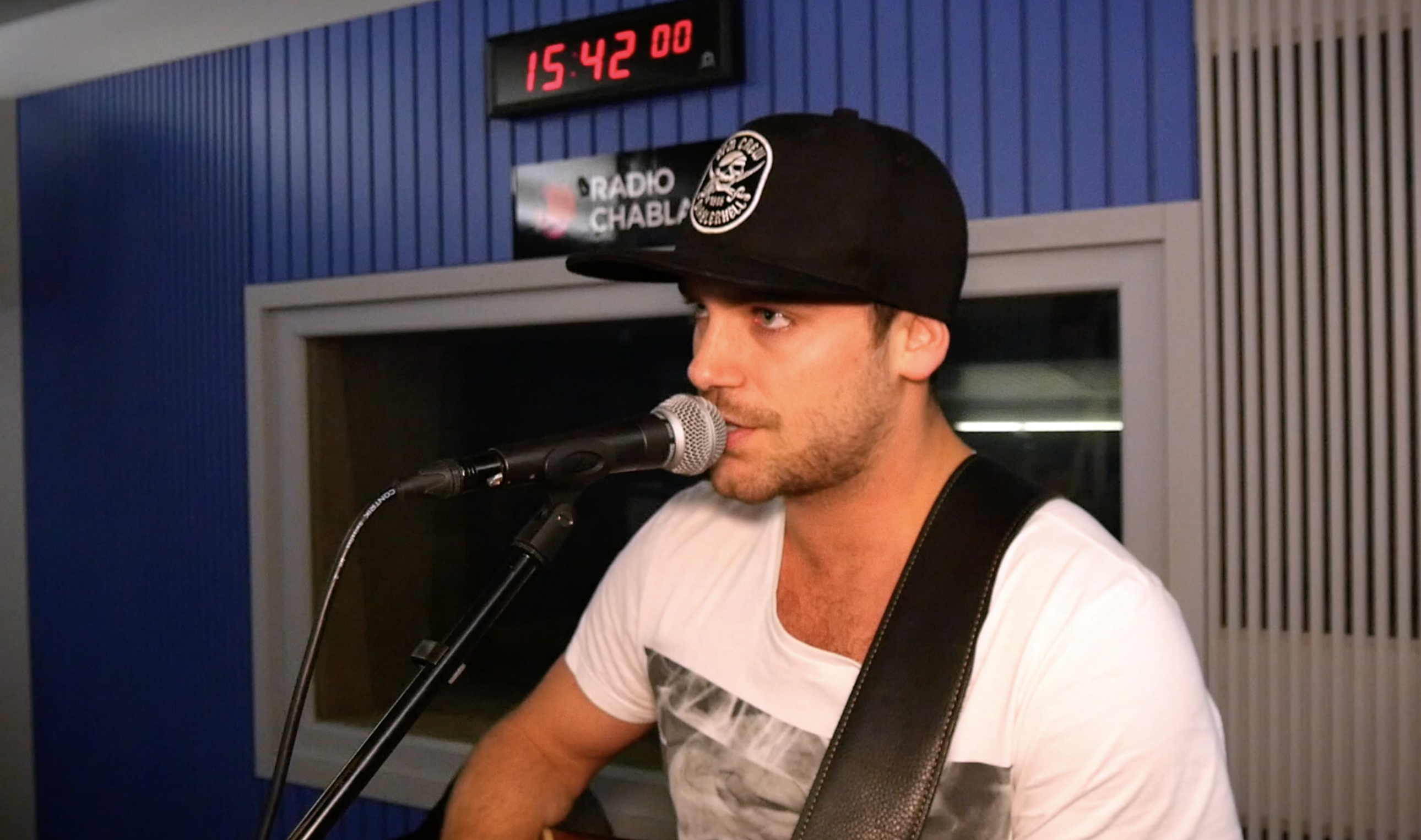 Bastian Baker en studio